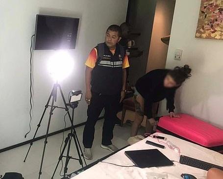 成年国产酒店视频,揭秘成年人的真实生活-第1张图片-中文字幕在线观看亚洲日韩