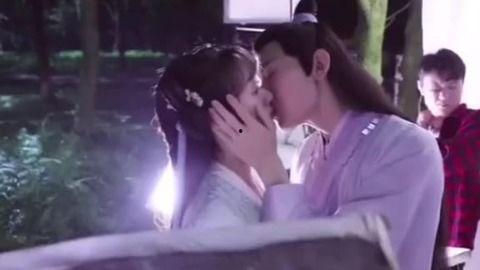 国产吻戏高甜推荐视频,高甜瞬间，心动指数飙升-第2张图片-中文字幕在线观看亚洲日韩