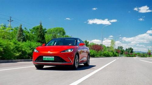 国产阿尔法试驾视频播放,驾驭未来，感受智能驾驶魅力-第3张图片-中文字幕在线观看亚洲日韩